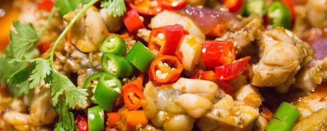 热油辣牛蛙次序 怎样制作热油辣牛蛙
