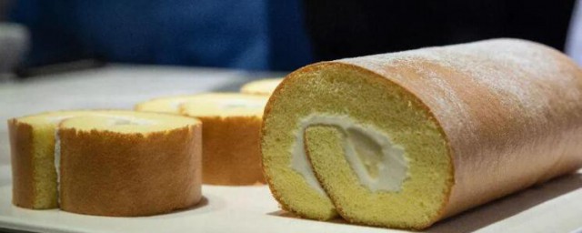 蛋糕卷的制作技巧与配方 蛋糕卷怎样制作