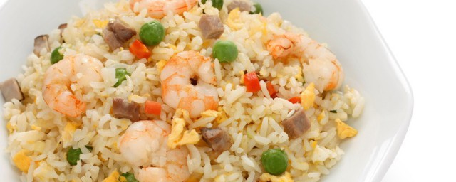豌豆炒饭的做法诀窍 豌豆炒饭的家常烹饪技巧分享
