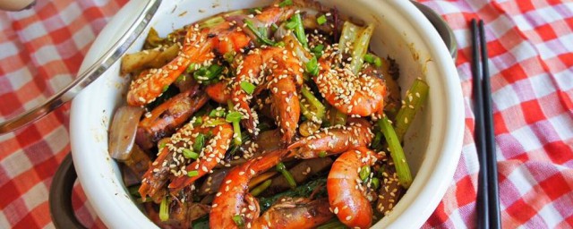 干锅香辣虾如何做 干锅香辣虾的做法