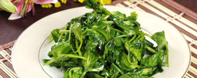 清炒豌豆尖的做法 清炒豌豆尖的做法与步骤