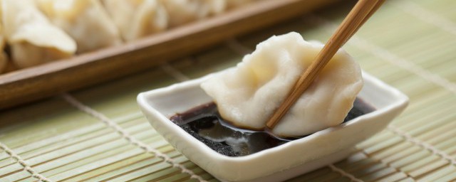 猪肉洋葱馅饺子是怎样做的 怎样做猪肉洋葱馅饺子呢