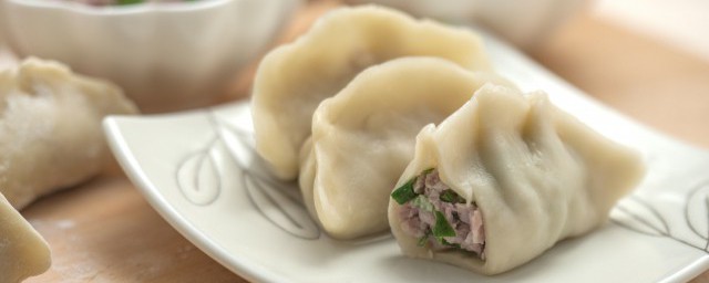 给小朋友包饺子的技巧 包饺子的技巧和次序