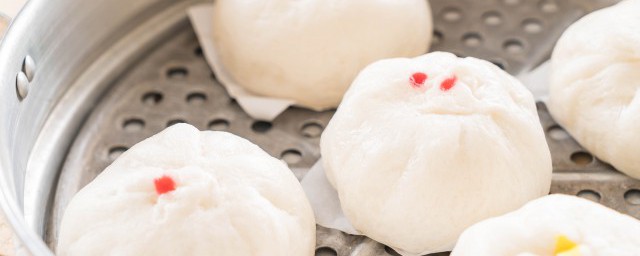 茄子尖椒馅儿包子怎样做 茄子尖椒馅儿包子的技巧