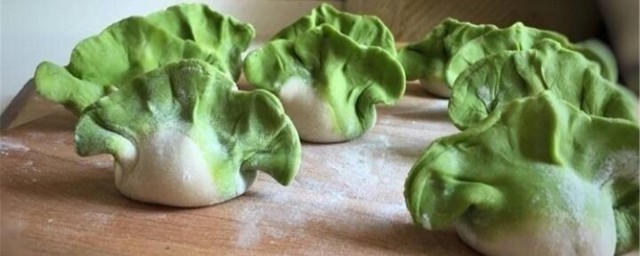 大白菜绿皮饺子怎样做 自制绿色白菜形水饺的技巧