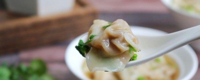 馄饨馅调法及配方诀窍 馄饨馅的调制技巧