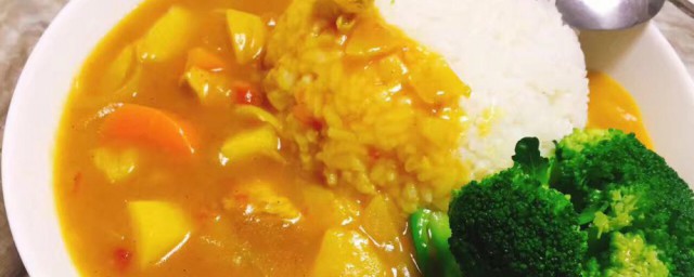 简单煮咖喱饭的技巧 咖喱饭的制作过程