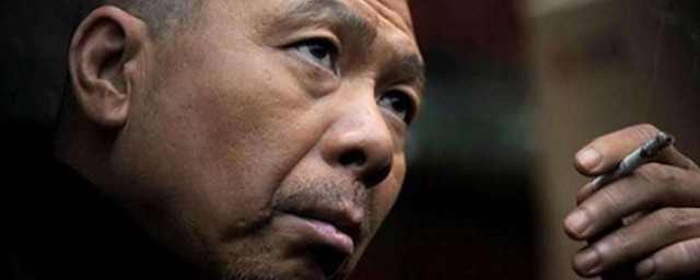 冯小刚在哪部电视剧中扮演冯裤子这个角色 冯裤子是一个怎样的人物