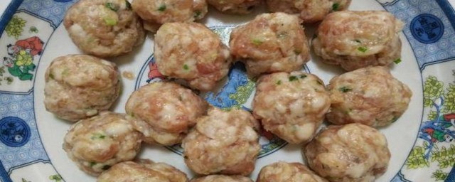 小孩吃的猪肉丸子如何做 宝宝辅食肉丸子如何做
