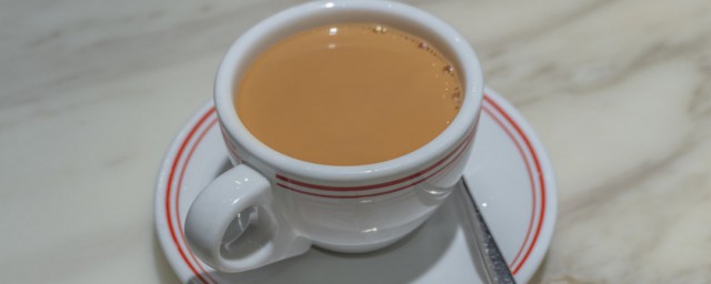 自制港式奶茶的做法和配方 港式丝袜奶茶的做法分享