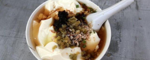 酱油汁豆腐脑怎样做的 酱油汁豆腐脑怎样做