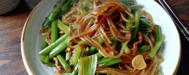 芹菜粉的食用技巧 芹菜粉可以这样做