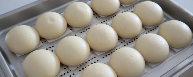 内蒙古鲜奶烤馍怎样做好吃 制作鲜奶烤馍的技巧