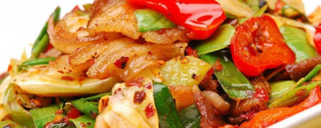 白菜回锅肉做法次序详解 白菜回锅肉需哪些材料