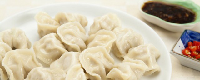 皮皮肉包饺子怎样做好吃 怎样做好吃的皮皮肉包饺子