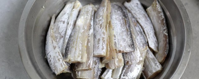 带鱼段怎样处理内脏 带鱼段处理内脏技巧