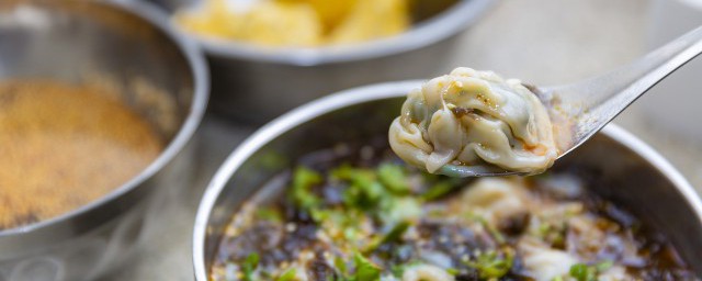 馄饨怎样煮皮不容易破 加入它馄饨不破皮
