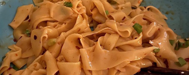 饺子皮做拌面怎么做好吃 如何做饺子皮做拌面好吃