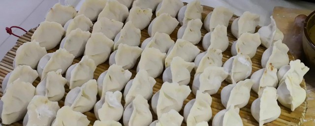 圆饺子皮包饺子的要领 圆饺子皮包饺子的办法是什么