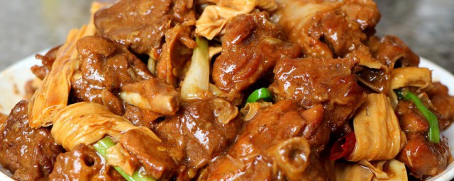 鸭肉做蘑菇怎样做好吃 鸭肉做蘑菇需要哪些材料