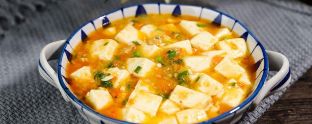 怎么做简单的蟹黄豆腐 蟹黄豆腐的做法