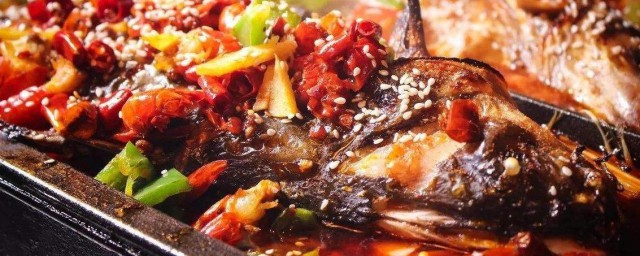普通烤箱做烤鱼怎样做好吃 烤箱版烤鱼的做法