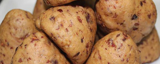 红豆糯米面窝窝头如何做 红豆糯米面窝窝头的做法
