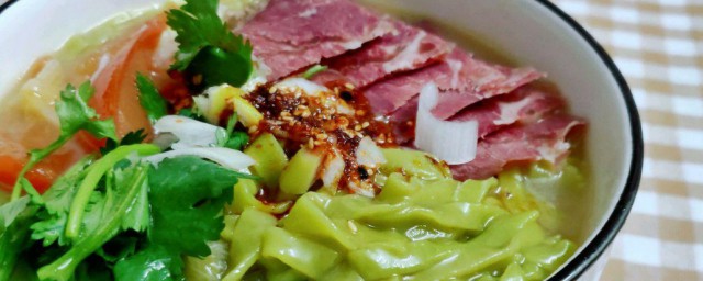 牛肉片和菠菜下面条如何做 牛肉波菜面条