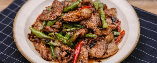 青椒豆豉盐煎肉 怎么做青椒豆豉盐煎肉