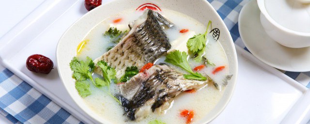 小鲫鱼熬汤妙招 小鲫鱼熬汤做法