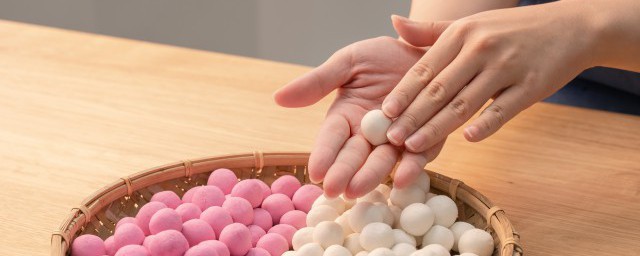怎样做糯米丸子 糯米丸子的做法