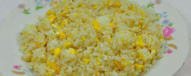 蒸的米饭太湿怎样做蛋炒饭 蒸的米饭太湿做蛋炒饭的技巧