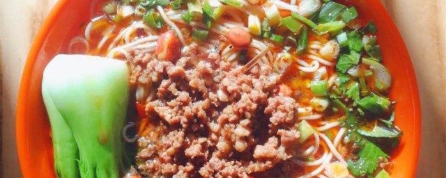 热汤肉酱面怎样做 热汤肉酱面的做法