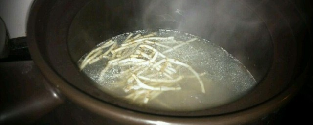鱼腥草排骨汤的做法 怎样做鱼腥草排骨汤