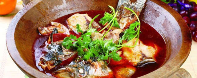 石锅烤鱼制作技巧 美味石锅鱼制作技巧