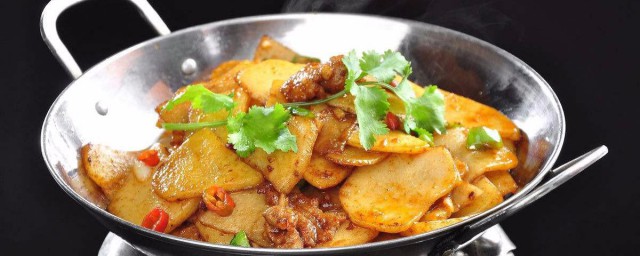 川菜干锅土豆片做法次序 川菜干锅土豆片做法次序简介