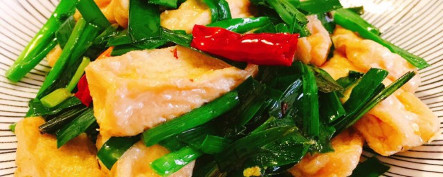 魔芋豆腐炒韭菜怎样做 制作魔芋豆腐炒韭菜的技巧