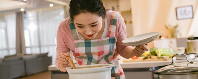 老鸭炖白菜怎么做 如何做老鸭炖白菜