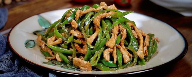 瘦肉炒青椒怎么做 瘦肉炒青椒做法简单介绍