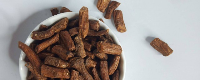 蒲公英根一天喝多少 蒲公英根一天喝多少为宜