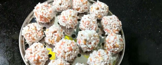 如何蒸出美味的糯米土豆丸子 糯米土豆丸子如何蒸