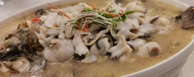 鲈鱼煲如何做才好吃 怎么做鲈鱼煲才好吃