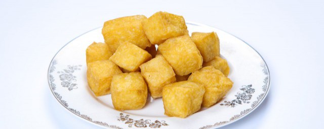 油豆腐煮大蒜怎样做 油豆腐炒大蒜的做法次序