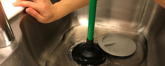 下水道堵了怎样疏通 下水道堵了疏通技巧