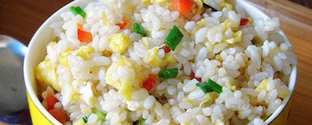 辣椒炒饭怎样做 辣椒炒饭的做法