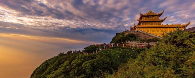 峨眉山位于我国哪个省份 峨眉山是名山吗