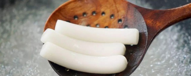煮年糕用冷水还是热水 煮年糕用冷水吗