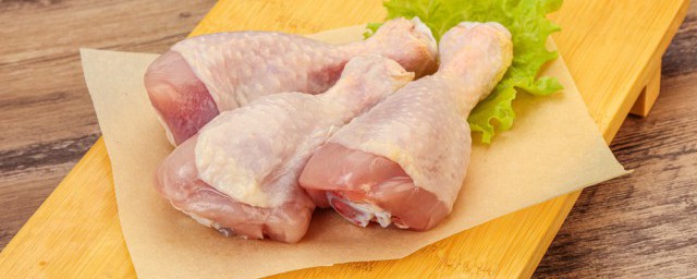 炸鸡腿怎样做才能更外酥里嫩 酥脆的炸鸡腿的做法
