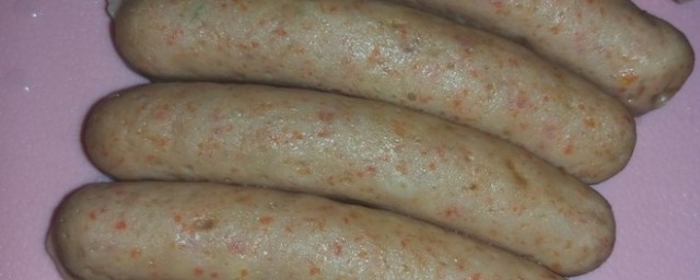 怎样做鸡肉肠最好吃 自制宝宝鸡肉肠的做法