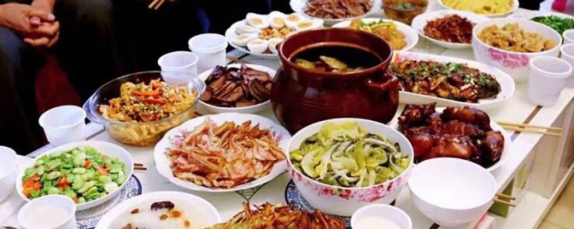 大年三十年夜饭菜谱 大年三十年夜饭菜谱是怎样的
